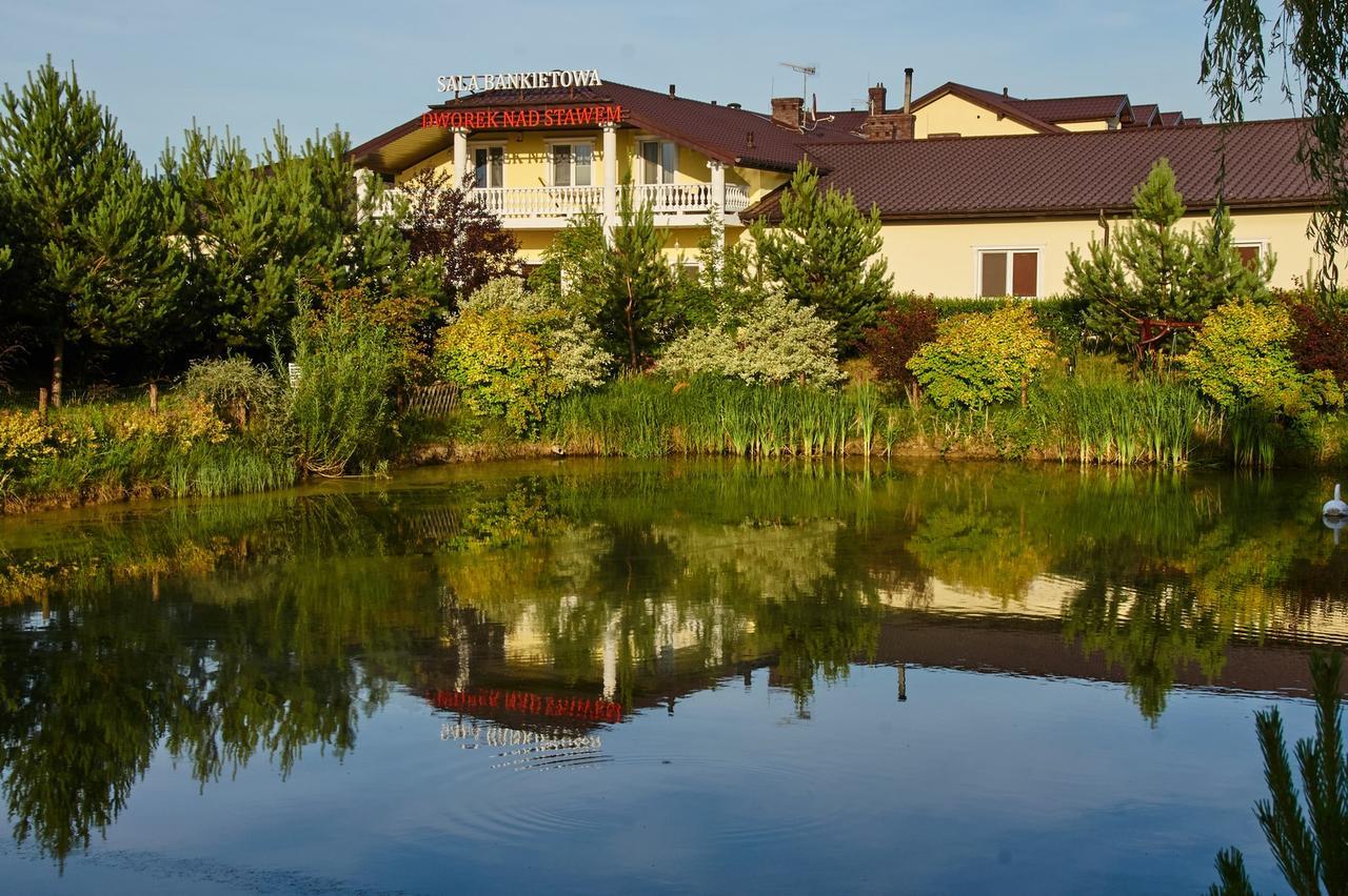 Dworek Nad Stawem & Laznia Piwna Ostrów Mazowiecka Exterior foto